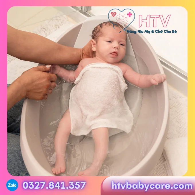 Chăm Sóc và Tắm Bé Sơ Sinh chuẩn Y Khoa tại Nhà